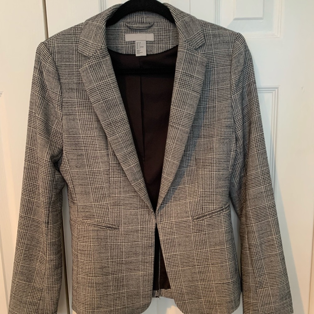 EUC lovely fully lined blazer in Size 6